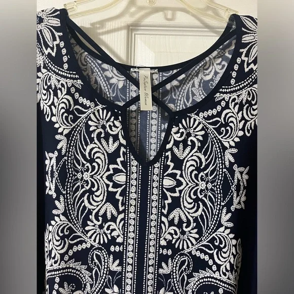 Perseption women top - Picture 2 of 7